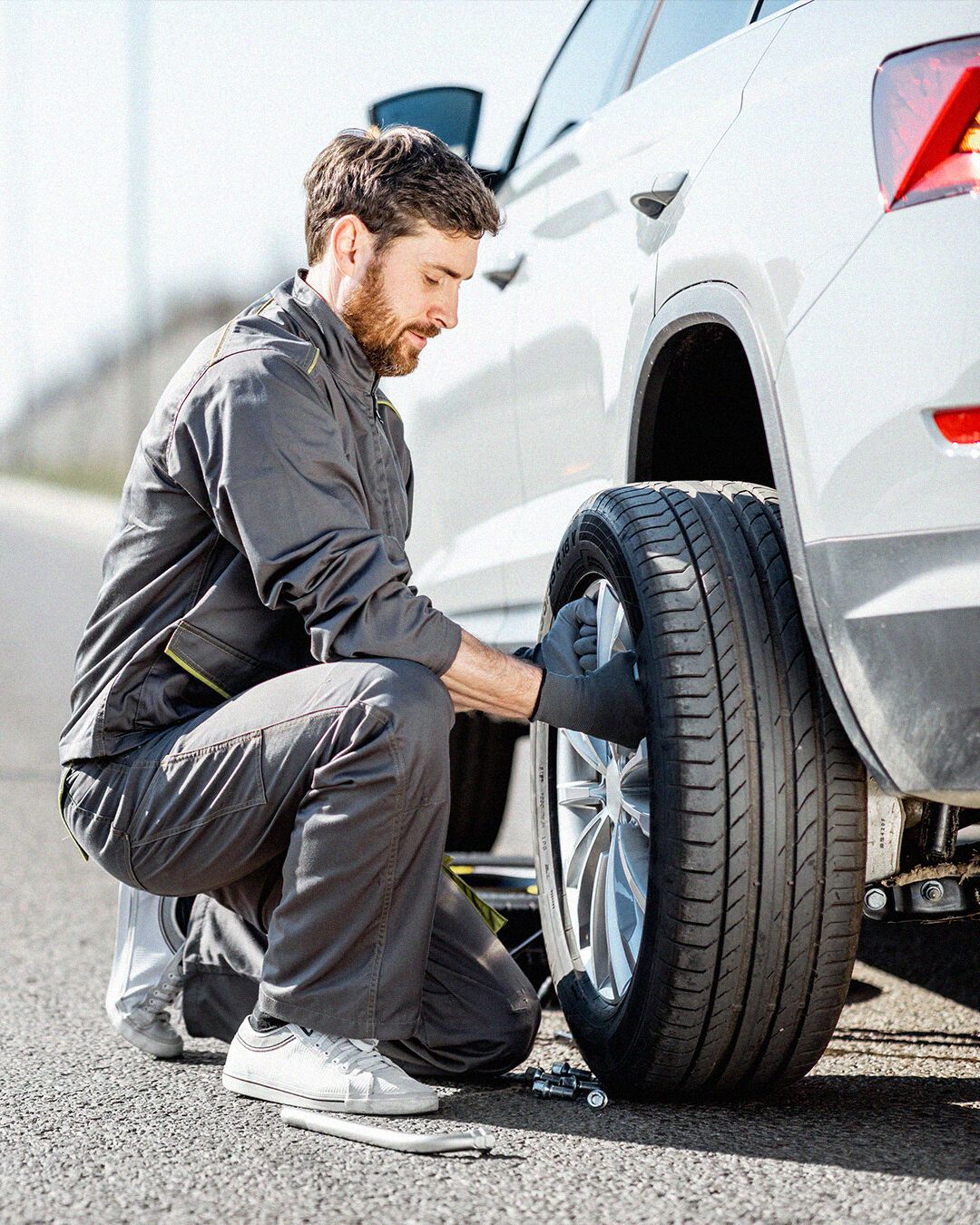 Automotive inspection and repair support